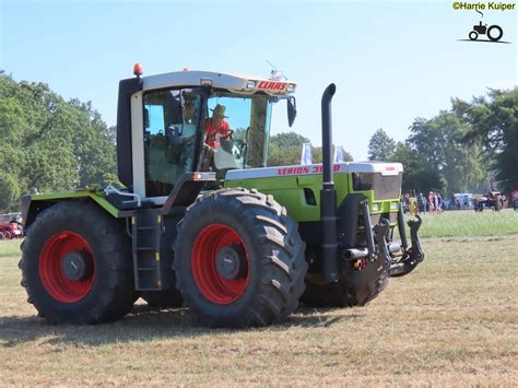 Claas Xerion Deutschland Traktor Foto