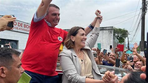 Jair Bolsonaro virá a Santos para campanha de Rosana Valle veja a