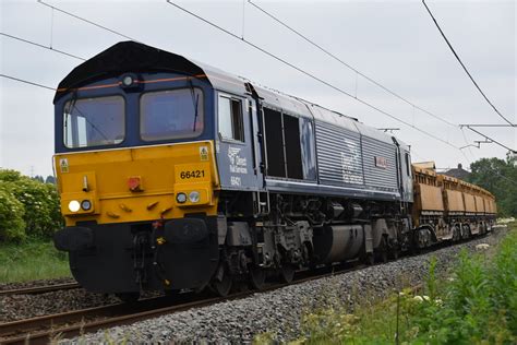 Drs 66421 Drs Class 66 421 Is Seen At Browney Lane Durham Flickr