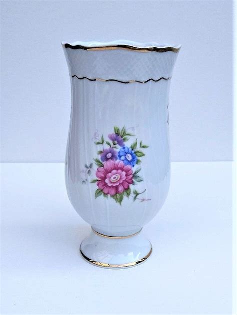 Vintage Rare Holloháza Hungary Fine Porcelain Footed Vase In Baroque