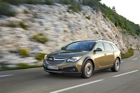 Fiche Technique Opel Insignia Country Tourer 2 0 CDTI 163 4x4 2014