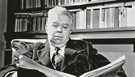 125 Anni Fa Nasceva Eugenio Montale I Versi Più Belli Delle Poesie Del