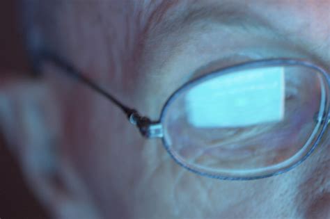 Reduce Screen Glare: What You Need to Know