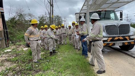 En Yucatan Brigada De CFE Con 20 Unidades Para Atender Emergencias En