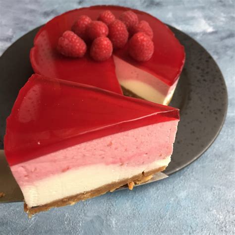 Cheesecake i to lag med hindbær og hindbærgele Mummum dk