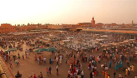 Les Souks Traditionnels Explorer Au Maroc