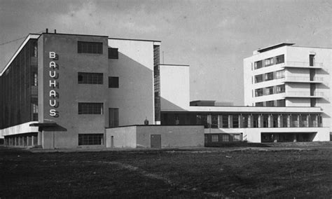 ist der bauhausstil alle fakten beispiele gira