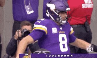 Kirk Cousins GIFs - Find & Share on GIPHY