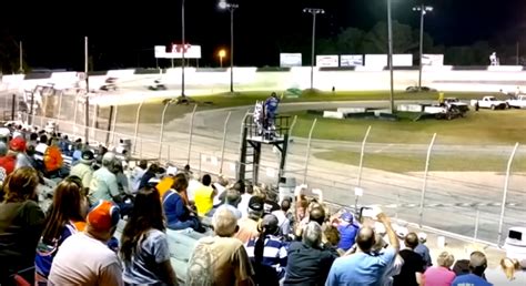 Driver Dies In Sprint Car Crash At Florida Short Track - TechKee