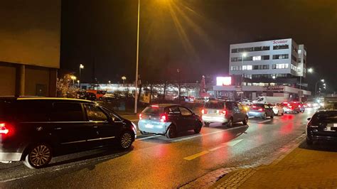 Wolfenb Ttel Verkehrschaos An Der Halchterschen Stra E Alle Wollen