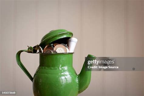 13 Overflowing Coffee Pot Stock Photos High Res Pictures And Images