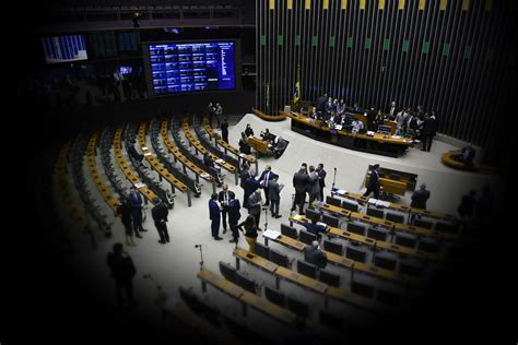 Relator Prepara Vers Es Diferentes Da Pec Do Estouro E Vota O Ainda