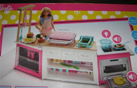 Barbie Ultimate Kitchen Playset Doll 20 Accessories Lights