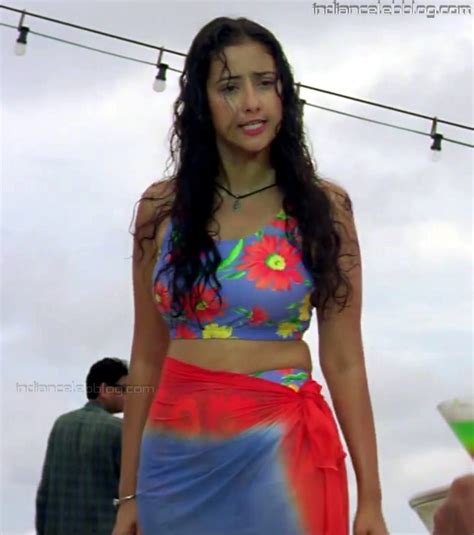 Manisha Koirala Bollywood Actress Cmw1 18 Hot Pics Swimsuit Hd Caps