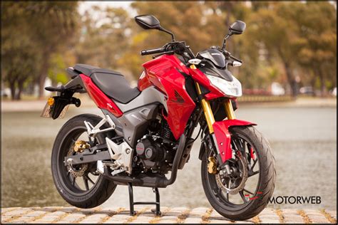 Prueba Honda Cb190r