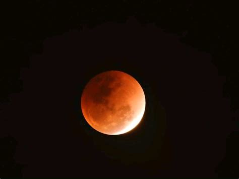 Tonight's Super Blue Moon Lunar Eclipse in Bangalore : bangalore