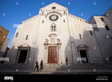 San sabino bari cathedral italy puglia hi-res stock photography and ...