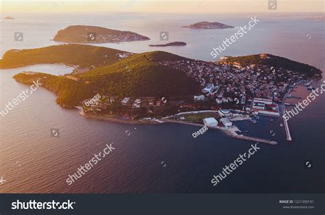 6,654 Princess islands Images, Stock Photos & Vectors | Shutterstock