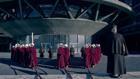 Ver The Handmaid S Tale Temporada Episodio El Cuento De La Criada