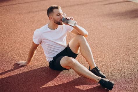 Why Caffeinated Breath Spray Is A Game Changer For Athletes Pzaz