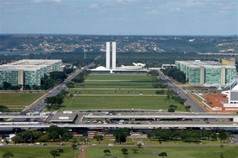 Brasilia Axis And Monumental Modernism Artchitectours