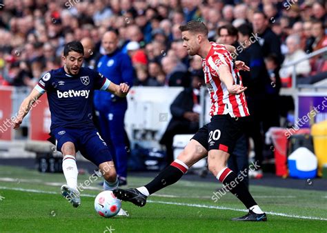 Kristoffer Ajer Brentford Challenged By Pablo Editorial Stock Photo