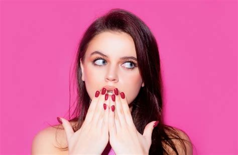 Premium Photo Surprise Emotions Portrait Of Surprised Woman Girl Cover Open Mouth People