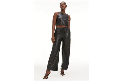 The 10 Best Faux Leather Leggings To Look Sleek In 2022