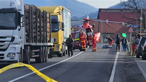 Trafic blocat pe DN15 în zona localității Deda Info Trafic Romania