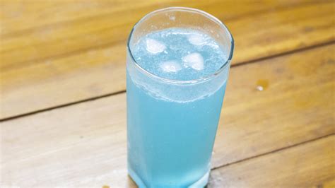 Blue Curacao Lemonade | Refreshing Blue Curacao Lemonade