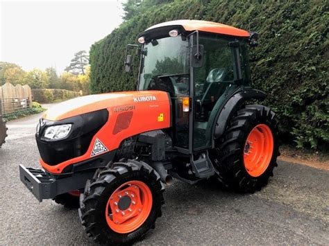 Kubota M Narrow Pallisers Of Hereford Ltd