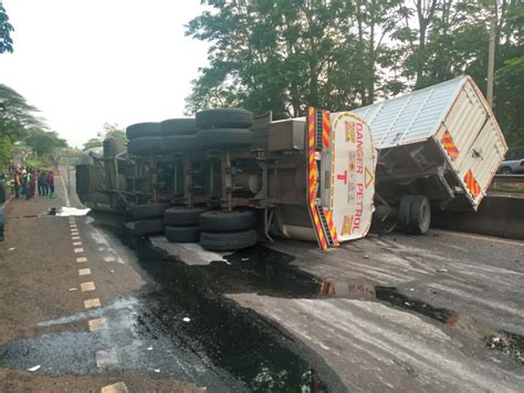 Oil Tanker Involved Multiple Road Accident Along Thika Nyeri Highway