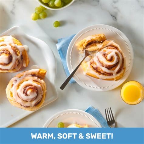 Pillsbury Flaky Grands! Cinnamon Rolls with Cinnabon Cinnamon & Icing ...