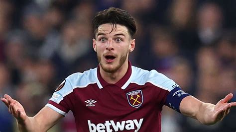 Declan Rice Told He Is Not Irreplaceable As Former West Ham Star