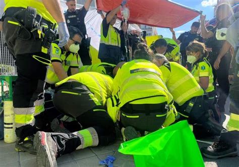 Matan a una mujer en una calle a plena luz del día arrollándola con un