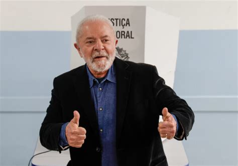 El líder de izquierda Lula gana las elecciones en Brasil superando a