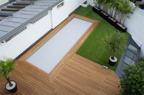 Plage De Piscine En Bois Exotique Ipé à Boulogne Contemporain