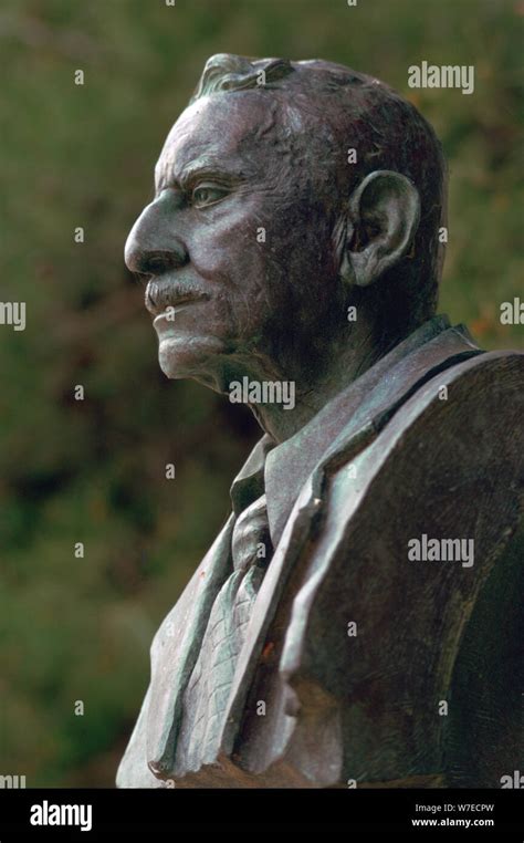 Bronze Bust Of The Archaeologist Sir Arthur Evans 20th Century Artist