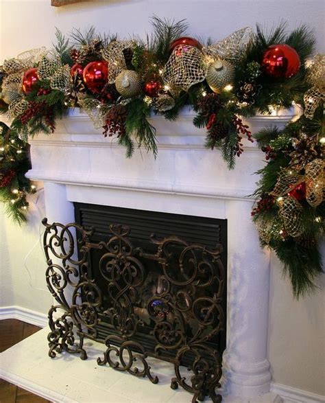 30+ Christmas Fireplace Decoration Ideas - The Xerxes