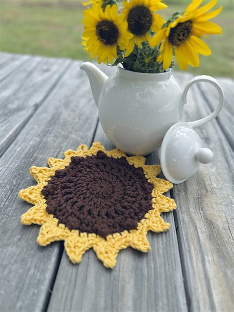 Ravelry Sunflower Hot Pad Pattern By Angie Dooley