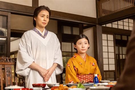 連続テレビ小説「虎に翼」第21話。はる（石田ゆり子・左）と寅子（伊藤沙莉）（c）nhk ― スポニチ Sponichi Annex 芸能