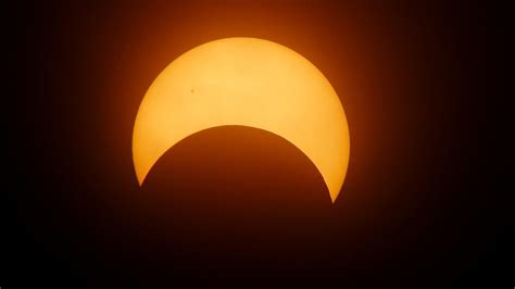 First Partial Solar Eclipse 2022 Watch Surya Grahan Online This Way In India Know Date And