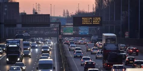 Automobile L Ue Renonce Durcir Les Normes Des Gaz D Chappement