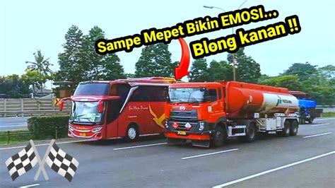 Detik Detik Bis Sri Maju Prima Seset Truk Tangki PERTAMINA Over Take