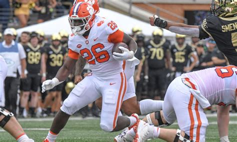 Clemson Football Mafah Puts The First Team Offense On The Board