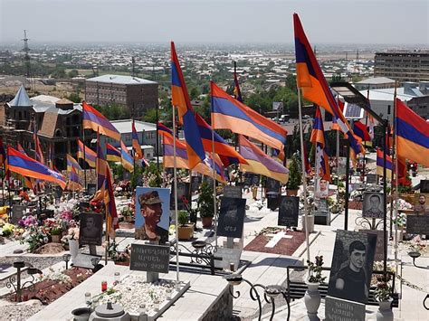 Nach Krieg Um Berg Karabach Armenien W Hlt Ein Neues Parlament Swi