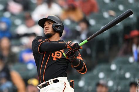 Giants Place Thairo Estrada On 10 Day Injured List MLB Trade Rumors