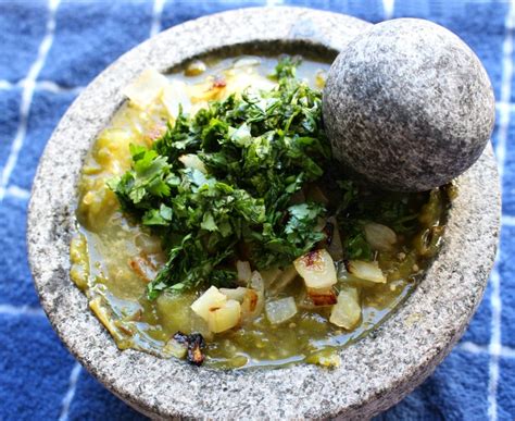 Molcajete Salsa Verde Recipe [video] Mamá Maggie S Kitchen