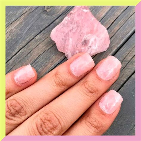 Uñas de cuarzo rosado la nueva tendencia de uñas Mujer de 10 Guía