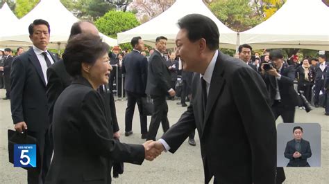 1년 5개월 만에 만난 윤석열 박근혜‘보수 결집 노림수